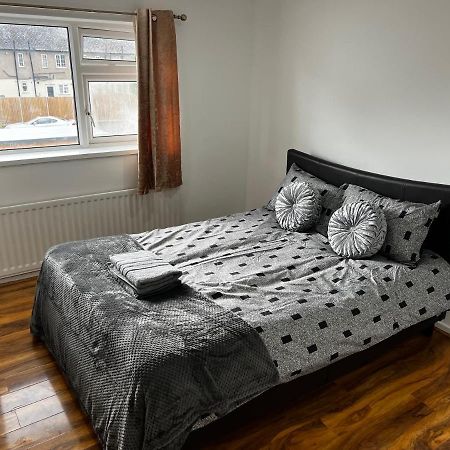 Good Priced Single Rooms In Hayes Northolt  Exterior photo