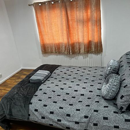 Good Priced Single Rooms In Hayes Northolt  Exterior photo