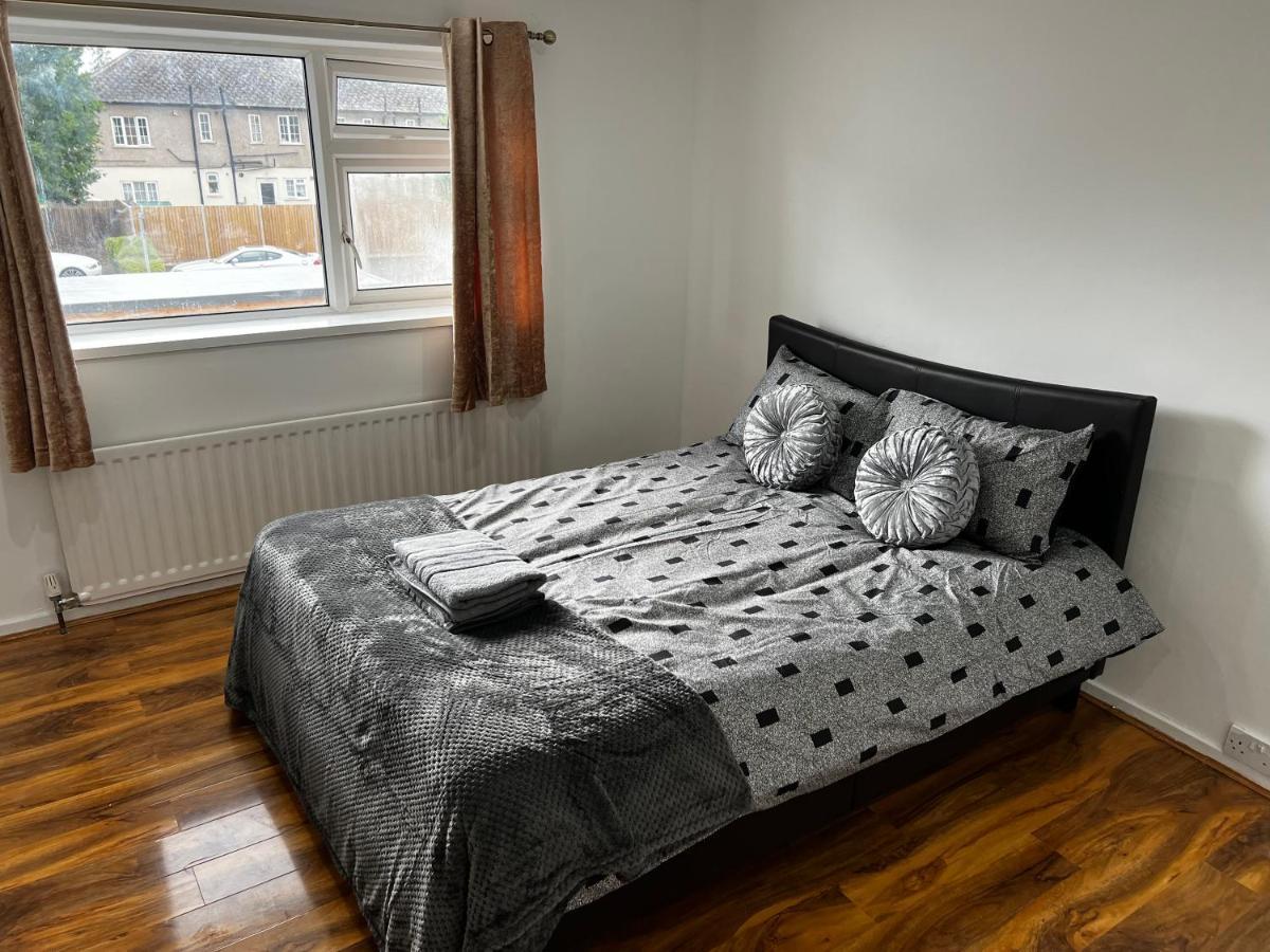 Good Priced Single Rooms In Hayes Northolt  Exterior photo